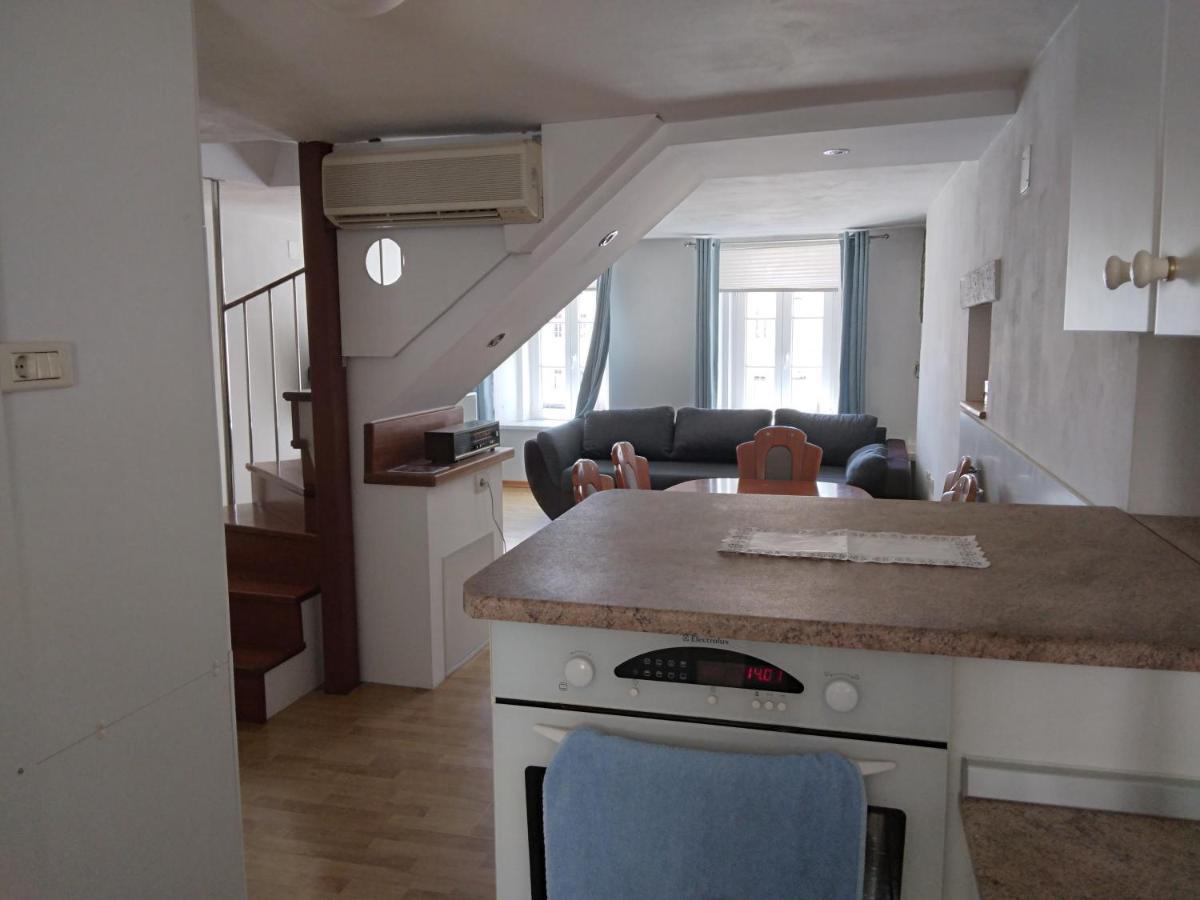 Ellipse Apartment 피란 외부 사진